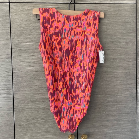 Lululemon swimsuit - Picture 3 of 7